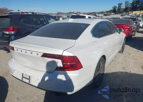 2018 Volvo S90 T5 Momentum z USA, uszkodzony, nr VIN LVY982AK4JP035508